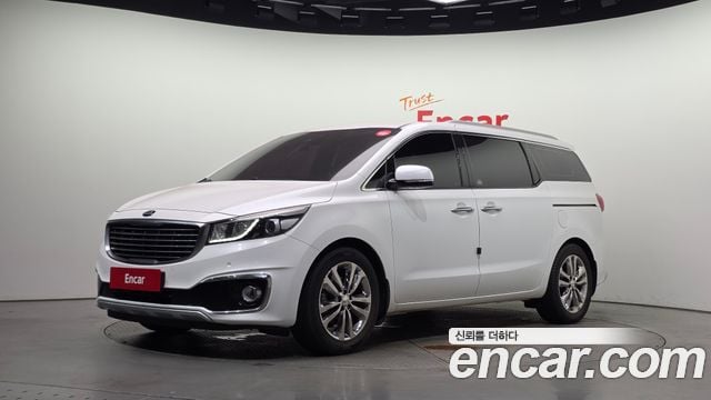 Kia Canival Gasoline 9-seater Noblesse